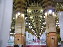 masjid-nabawi-4 khutbah jumat asas-asas tegaknya negara dan keamanan